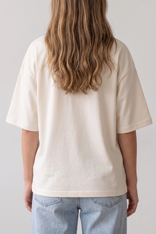 T-shirt damski oversize kremowy.jpg